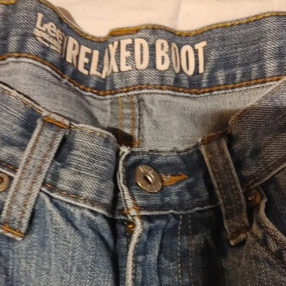 Lee Boot Cut Distressed - Picture 8 of 11